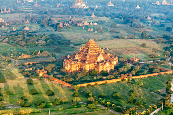 DAY 4 – TEMPLE TOUR OF BAGAN