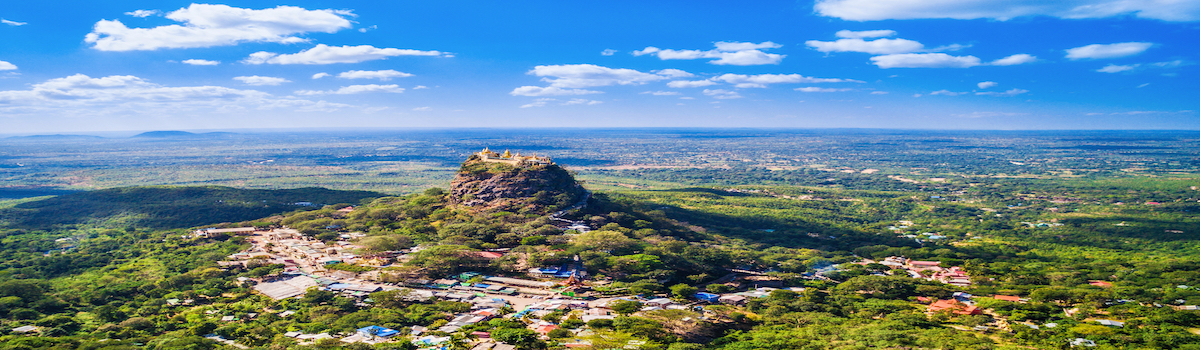 Bagan Mount Popa